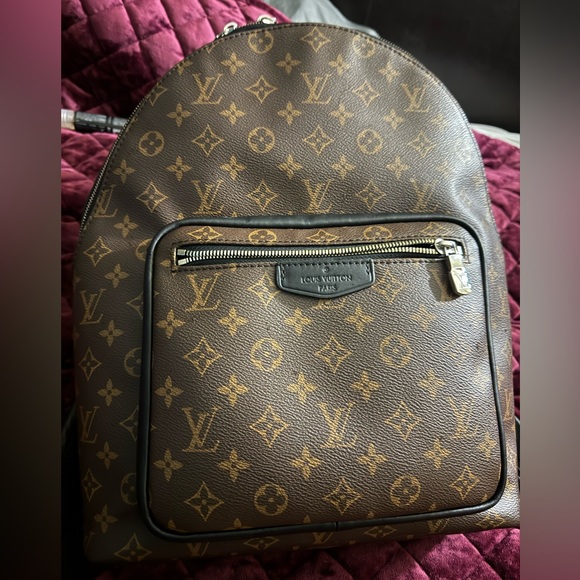 Sold - Picture 2 of 11